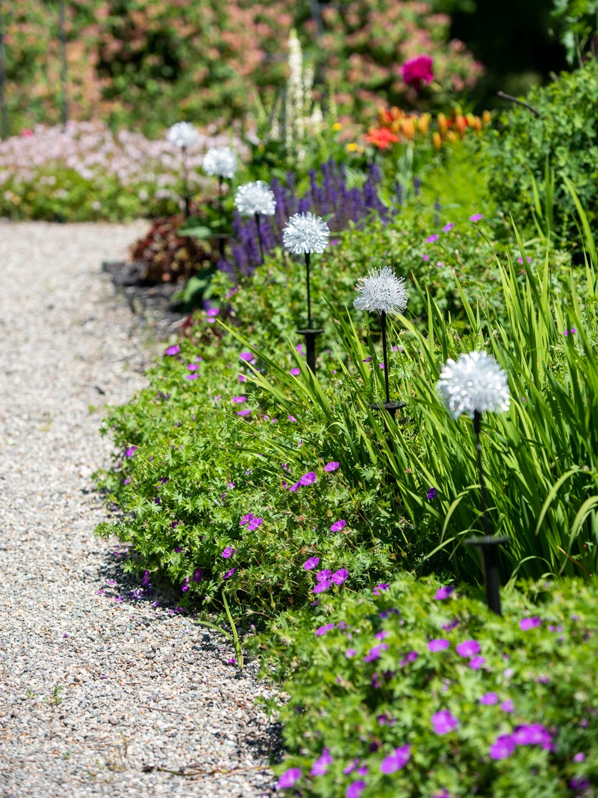 Dandelion Solar Stake - Image 3